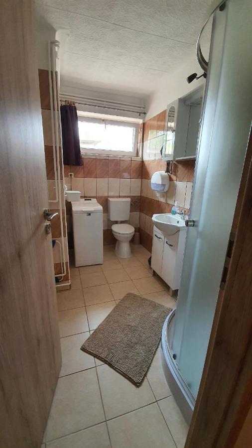 Ferienwohnung Family Friendly Gyál Exterior foto
