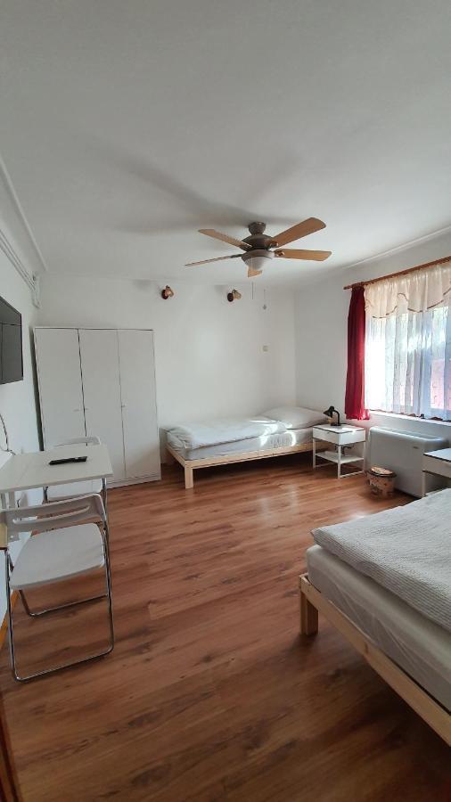Ferienwohnung Family Friendly Gyál Exterior foto
