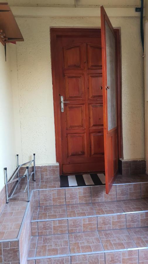 Ferienwohnung Family Friendly Gyál Exterior foto